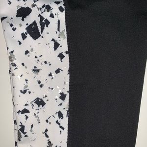 Girls capri leggings from zella.